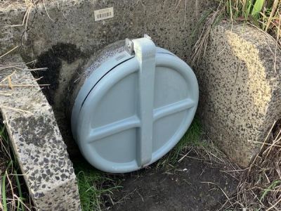Flood gate replacement at Cardinia Creek (lower)
